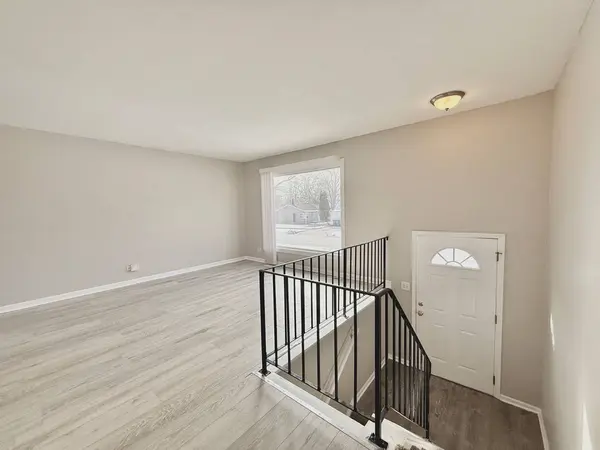 17213 Springtide Lane, Hazel Crest, IL 60429