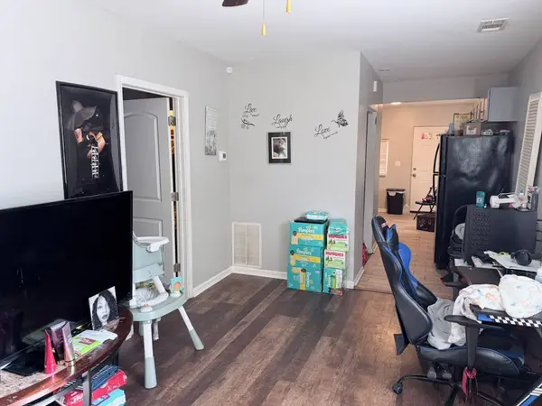 12025 S Bishop Street, Chicago, IL 60643