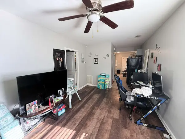 12025 S Bishop Street, Chicago, IL 60643