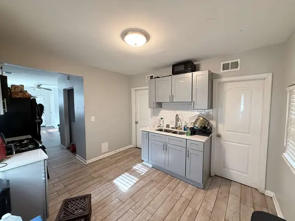 12025 S Bishop Street, Chicago, IL 60643