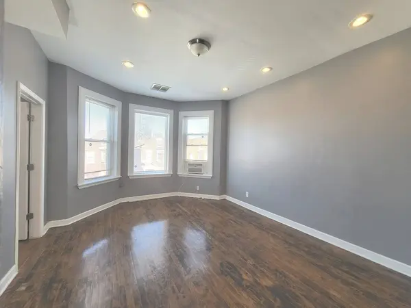 4219 W Cullerton Street, Chicago, IL 60623