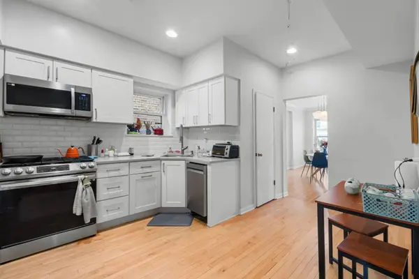 5811 N WINTHROP Avenue, Chicago, IL 60660