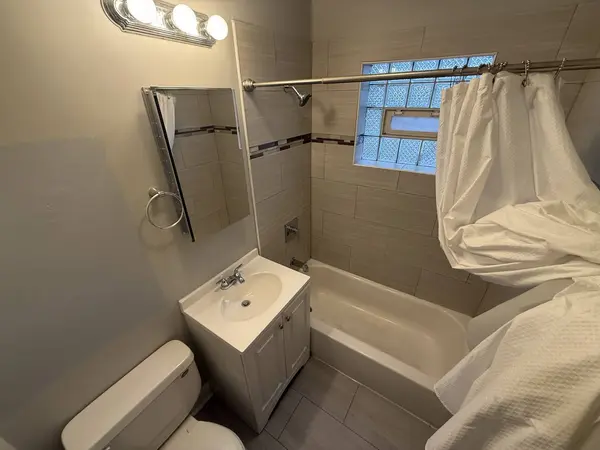 5423 W 63rd Place, Chicago, IL 60638