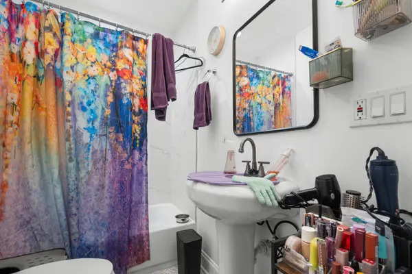 1133 N Winchester Avenue, Chicago, IL 60622