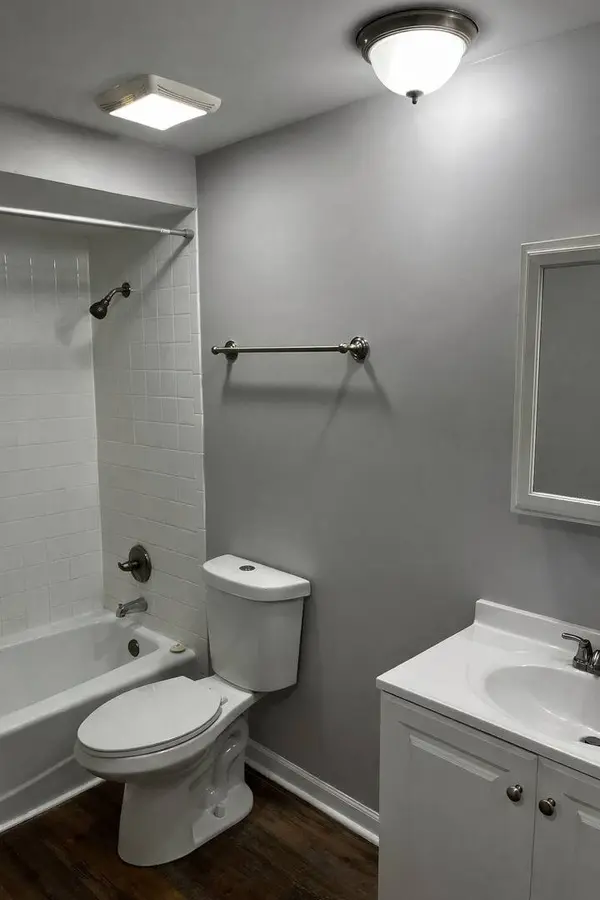 538 Blackstone Avenue, Glenwood, IL 60425