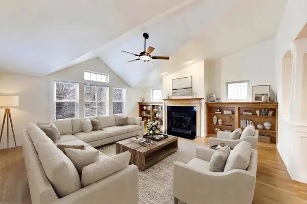 5721 N Jersey Avenue, Chicago, IL 60659