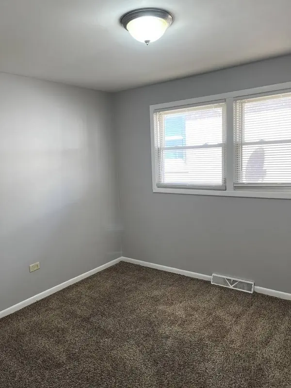 13055 S BUFFALO Avenue, Chicago, IL 60633