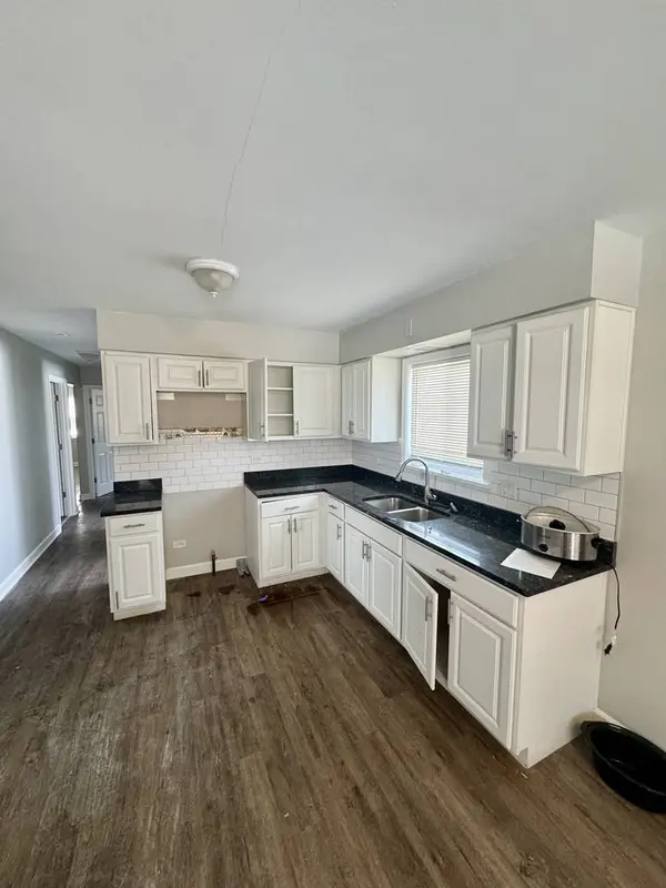 340 155th Place, Calumet City, IL 60409