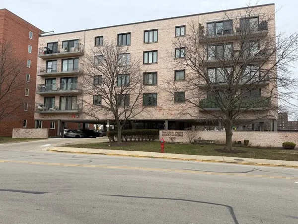 1660 E Thacker Street #1D, Des Plaines, IL 60016
