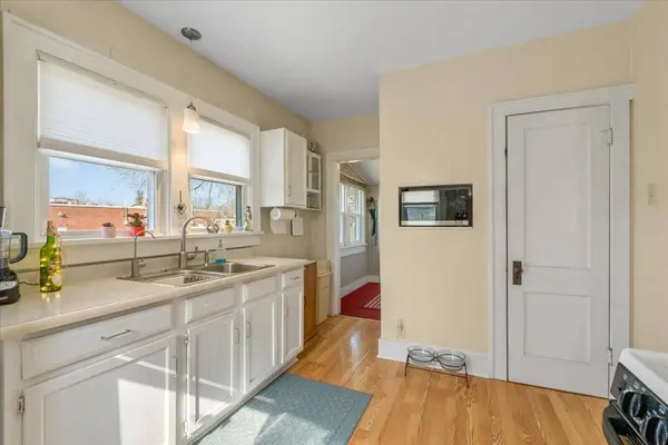 140 S Oriole Trail, Crystal Lake, IL 60014