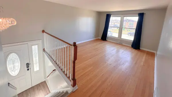 12741 S Manistee Avenue, Chicago, IL 60633