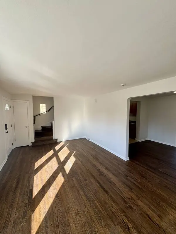 3338 W 83RD Place, Chicago, IL 60652