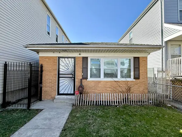 4630 S Honore Street, Chicago, IL 60609