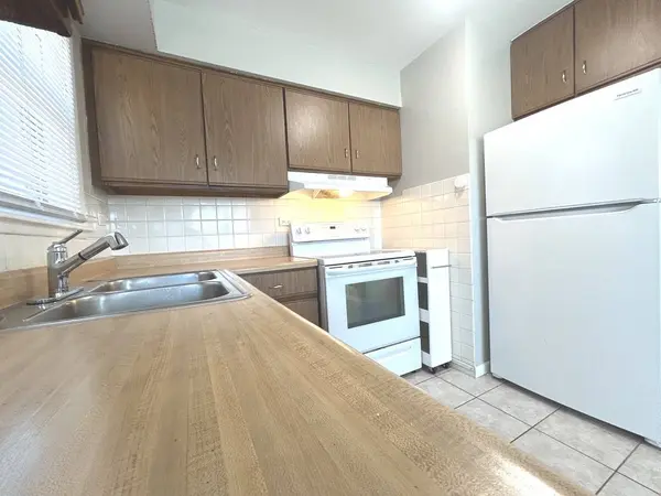 12725 S Saginaw Avenue, Chicago, IL 60633