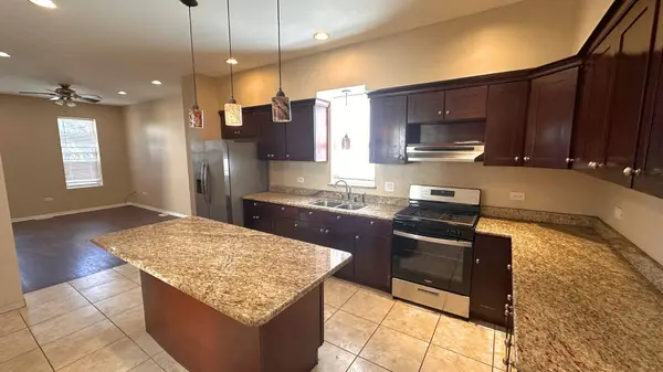 10710 S Green Bay Avenue, Chicago, IL 60617