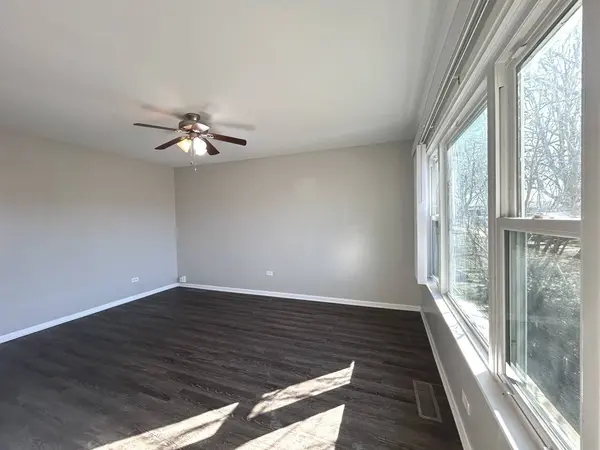 12725 S Saginaw Avenue, Chicago, IL 60633