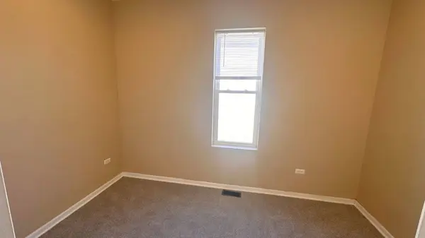 10710 S Green Bay Avenue, Chicago, IL 60617