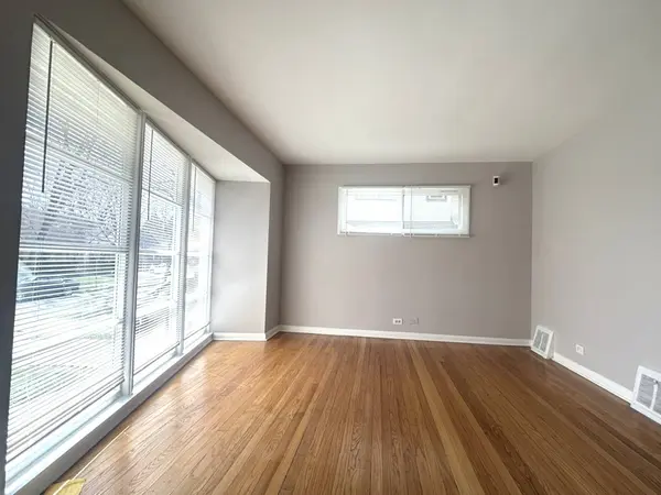 2058 Downey Road, Homewood, IL 60430