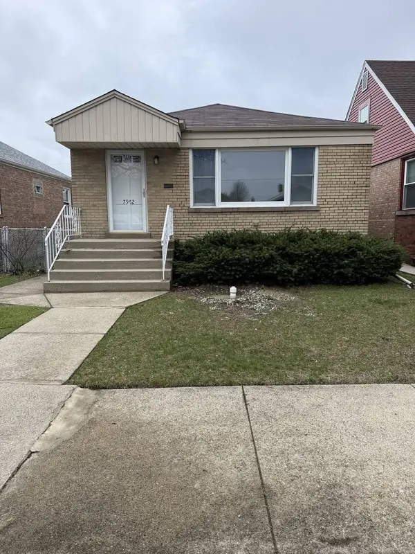 7952 S Trumbull Avenue, Chicago, IL 60652