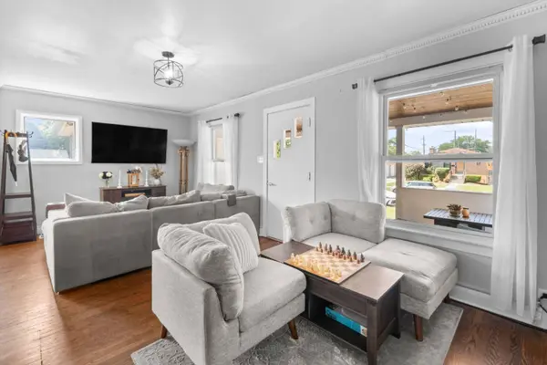 4333 Blanchan Avenue, Brookfield, IL 60513