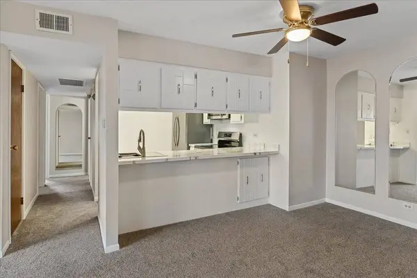 820 Elder Road #C411, Homewood, IL 60430