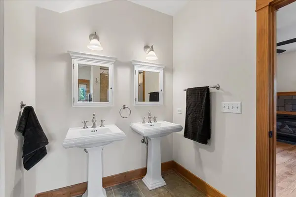 246 W Lake Street, Barrington, IL 60010