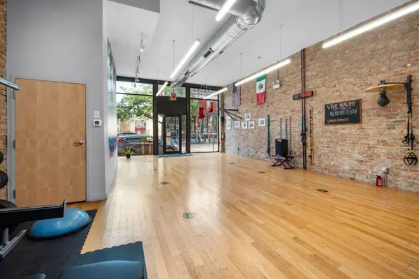 965 W 18th Street, Chicago, IL 60608