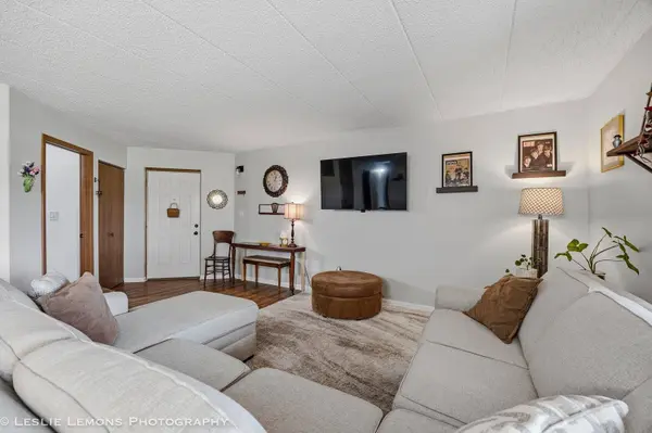 9729 Mill E Court #B1, Palos Park, IL 60464