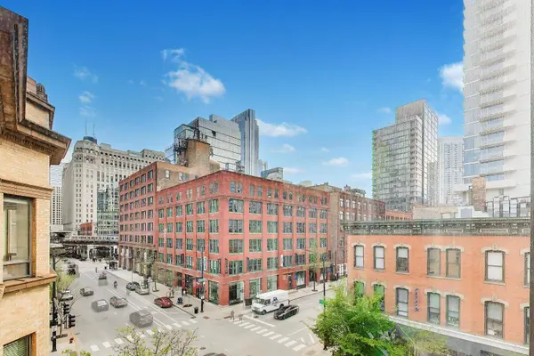 503 N Wells Street #3, Chicago, IL 60654