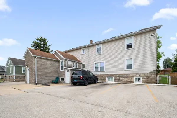 607 Walnut Street, Lemont, IL 60439