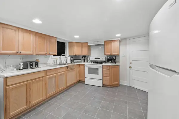 607 Walnut Street, Lemont, IL 60439