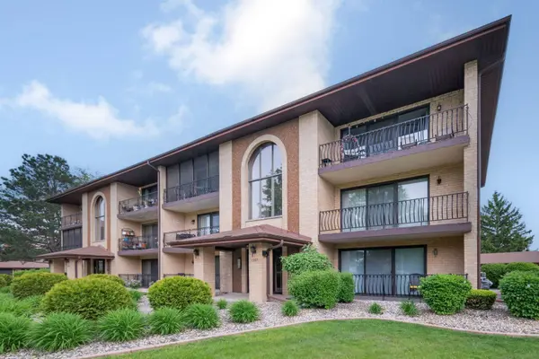 15651 Garden View Court #1D, Orland Park, IL 60462