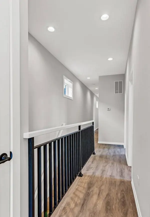 4906 S Saint Lawrence AVE, Chicago, IL 60615