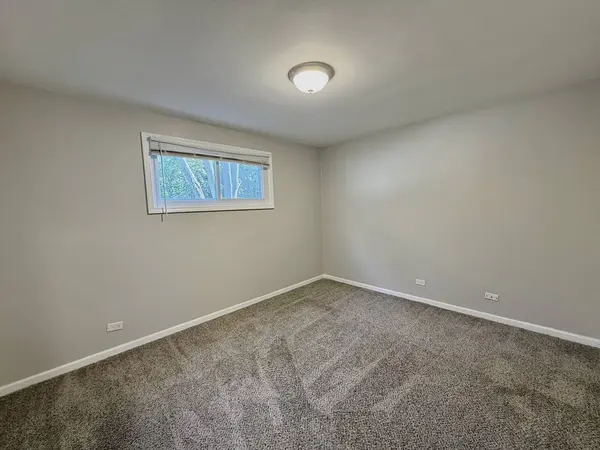 2045 Downey RD, Homewood, IL 60430