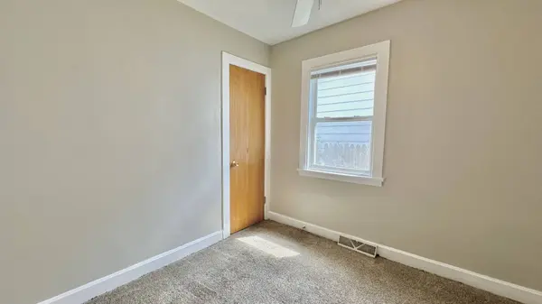 15031 Hamlin AVE, Midlothian, IL 60445