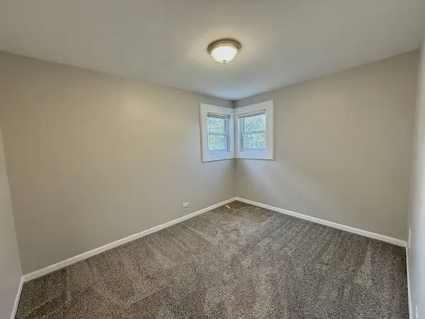 2045 Downey RD, Homewood, IL 60430