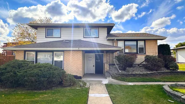 1325 E 168th PL, South Holland, IL 60473