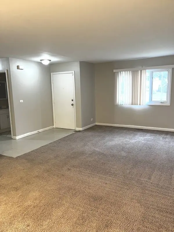 156 Cloverleaf RD, Matteson, IL 60443