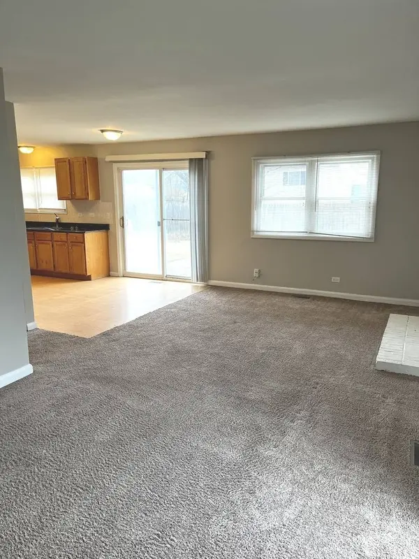 156 Cloverleaf RD, Matteson, IL 60443