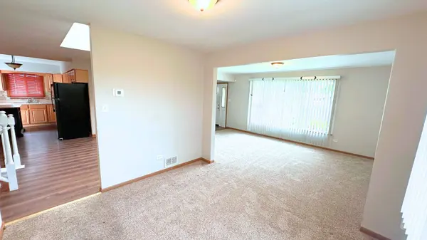 1204 E 154th ST, South Holland, IL 60473
