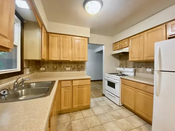 16428 Wabash AVE, South Holland, IL 60473