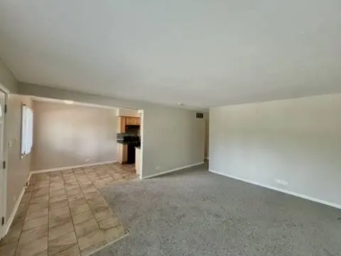 606 E 164th PL, South Holland, IL 60473