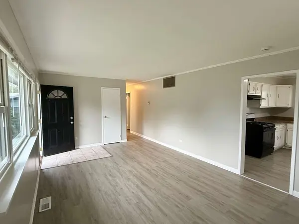 338 Waldmann DR, Park Forest, IL 60466