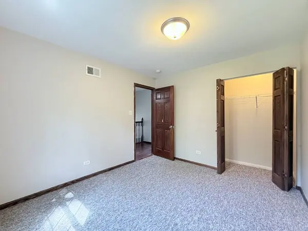 18018 Chantilly LN, Hazel Crest, IL 60429