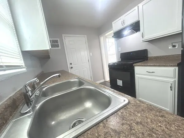 2058 Downey RD, Homewood, IL 60430