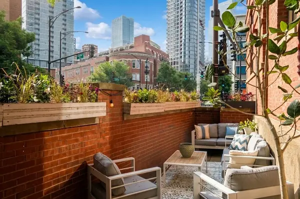 550 N Kingsbury ST #111, Chicago, IL 60654