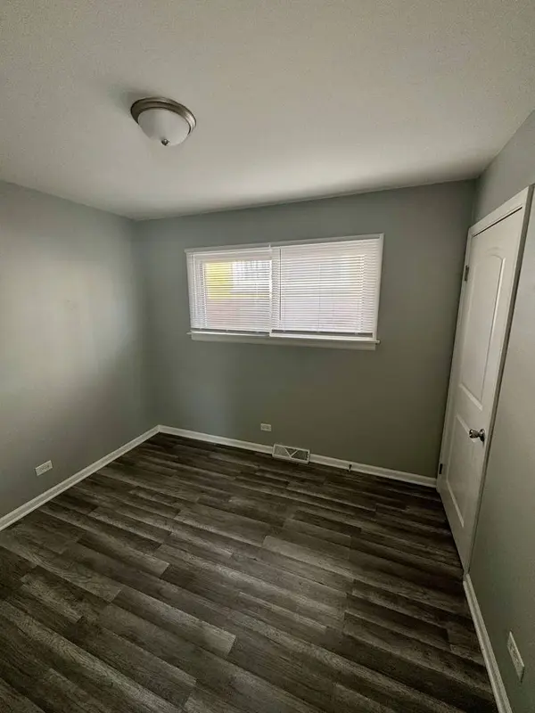1102 W 111th ST, Chicago, IL 60643