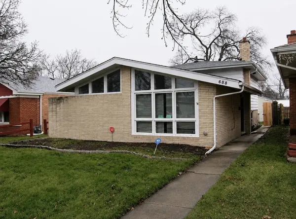 688 E 154th ST, Dolton, IL 60419