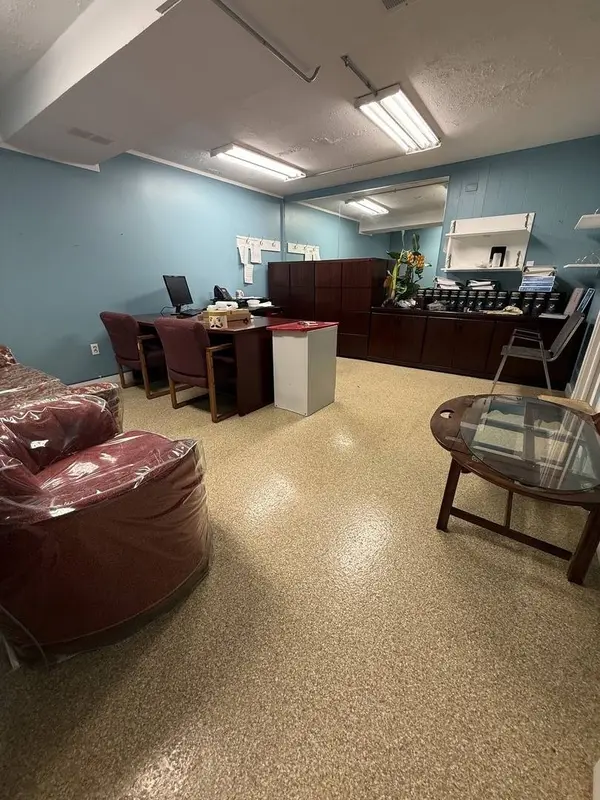 5808 W Higgins AVE, Chicago, IL 60630