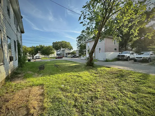 422 North AVE, Aurora, IL 60505
